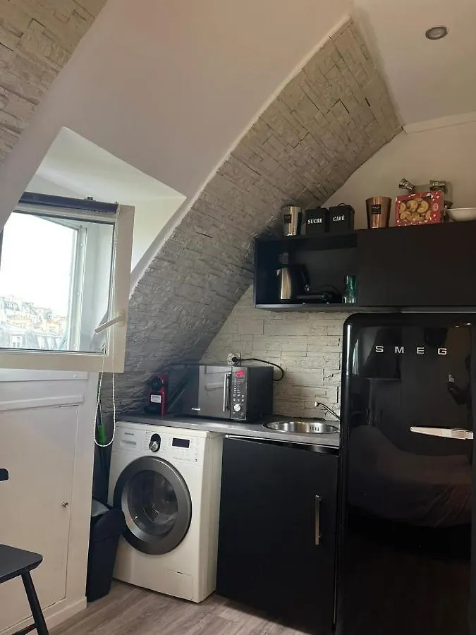 Apartamento Studio immergé dans Pigalle donnant sur une vue magnifique du Sacré-Coeur París