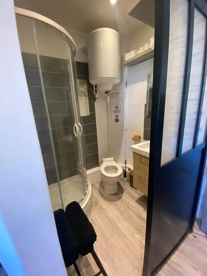 Apartamento Studio immergé dans Pigalle donnant sur une vue magnifique du Sacré-Coeur París